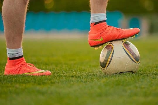 Nike Ball Sport Football Soccer Shoes Indoor and outdoor Soccer Shoes on Turf
